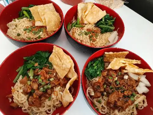 Mie Pangsit Dan Mie Ayam Khas Malang