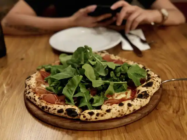 La Nostra Pizzeria Napoletana Food Photo 12