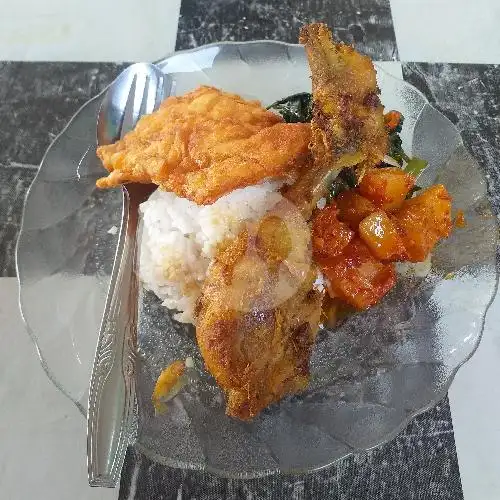 Gambar Makanan Warung Nasi Kuningan 2