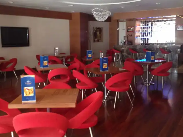 Plaza Cafe - Ankara Plaza Hotel'nin yemek ve ambiyans fotoğrafları 4