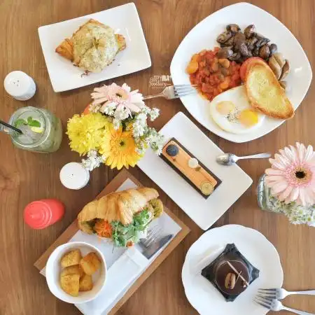 Gambar Makanan Sukha Delights Cafe 10