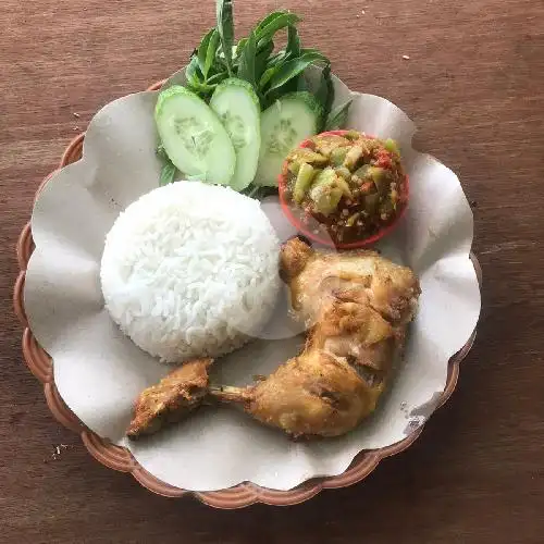 Gambar Makanan Ayam Penyet & Lele Sambel Dadak, Apartemen Kalibata City 10