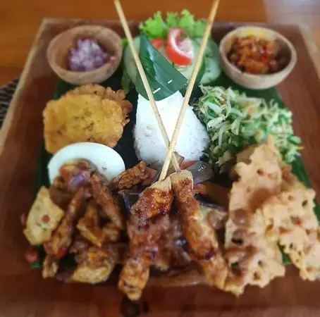 Gambar Makanan Warung Umah Bali 15