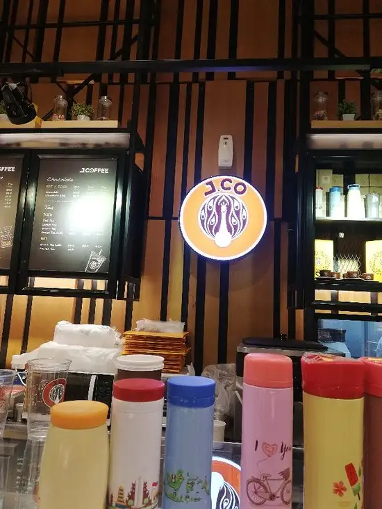 Gambar Makanan J. Co Donuts & Coffee Tunjungan Plaza 3 7