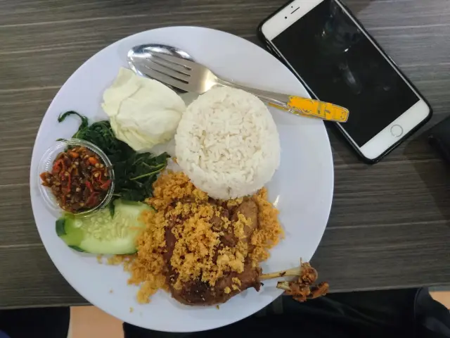 Gambar Makanan Bebek Remuk Bukit Mas 4