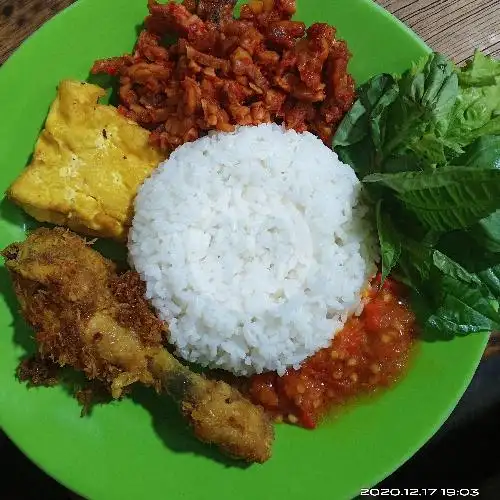Gambar Makanan Warung Nasi 99 Dent Mhenel Khas Sunda, Cisarua 1