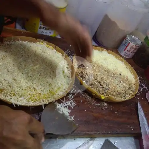 Gambar Makanan Martabak Alin Joyo, Raya Legok 15