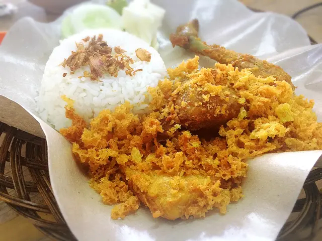 Gambar Makanan Ayam Goreng Borobudur 11