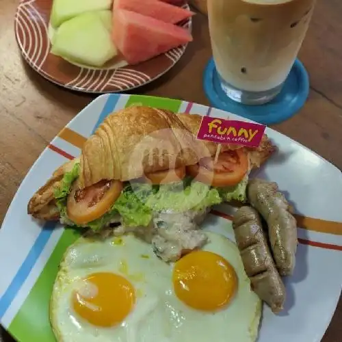 Gambar Makanan Funny Pancake 'n Coffee, Sesetan 11