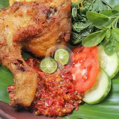 Gambar Makanan Lalapan Devycha, Denpasar 15