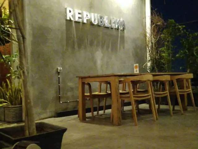 Gambar Makanan Republika Cafe & Resto 5
