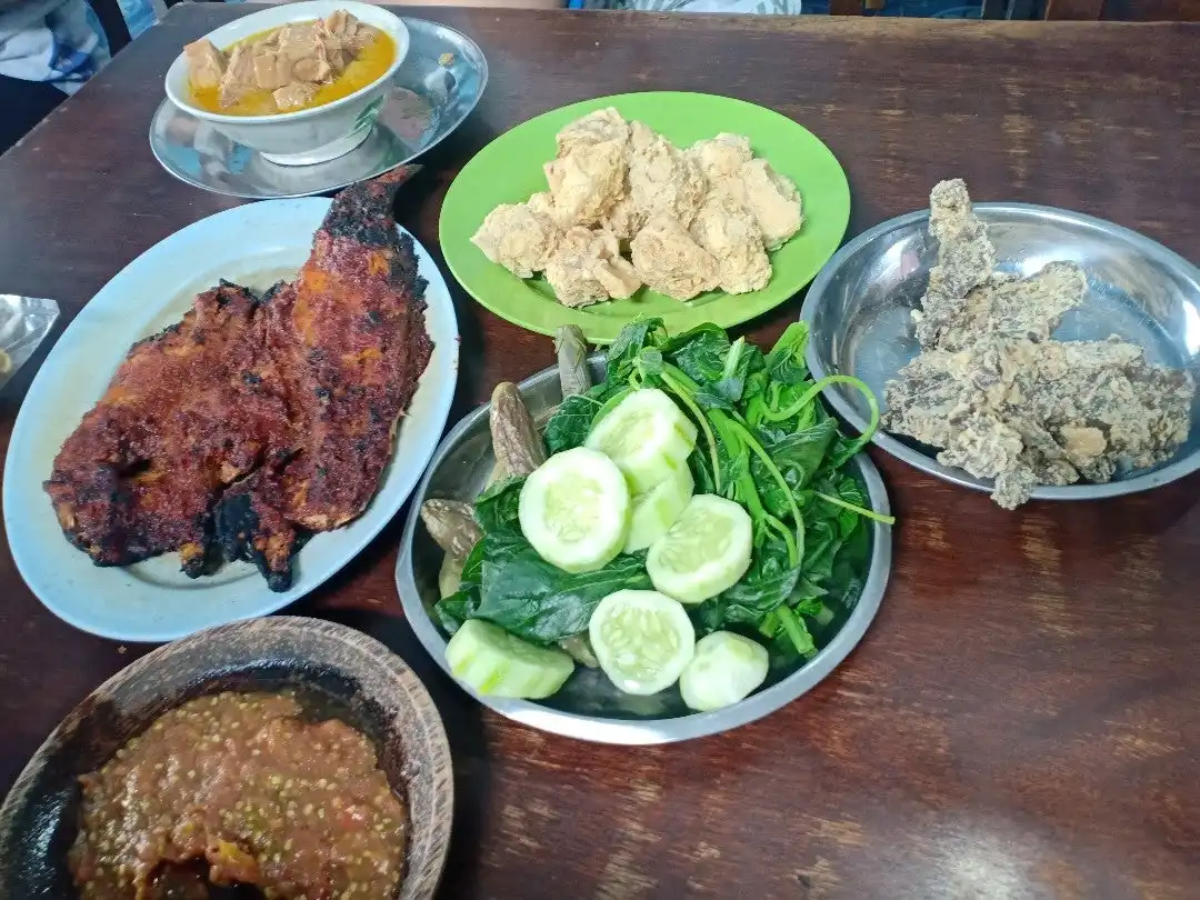 Ikan Bakar Warung Biru