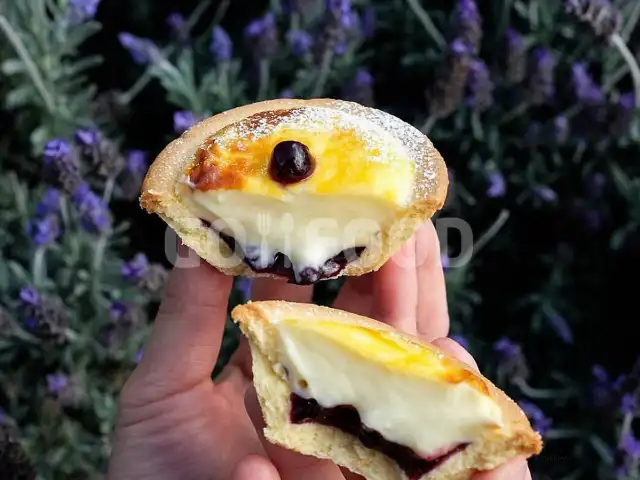 Gambar Makanan Hokkaido Baked Cheese Tart, Lippo Mall Puri @ The St. Moritz 9