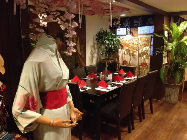 Haru Sushi Bar and Restaurant Food Photo 19