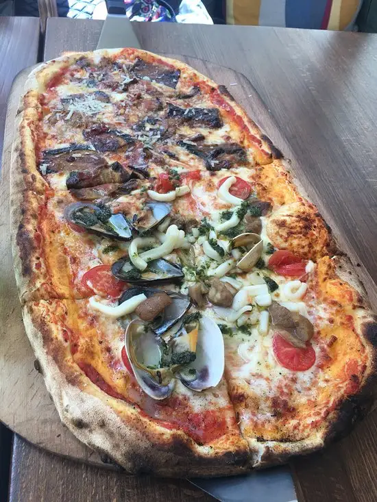 Metre Pizza'nin yemek ve ambiyans fotoğrafları 7