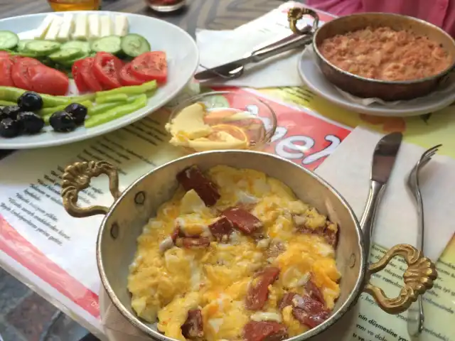 Burçak Menemen'nin yemek ve ambiyans fotoğrafları 2