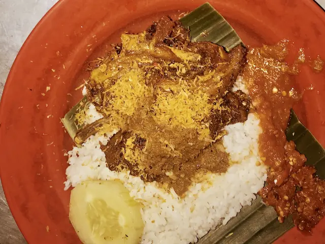 Gambar Makanan Nasi Bebek Depan Tugu Pahlawan 13