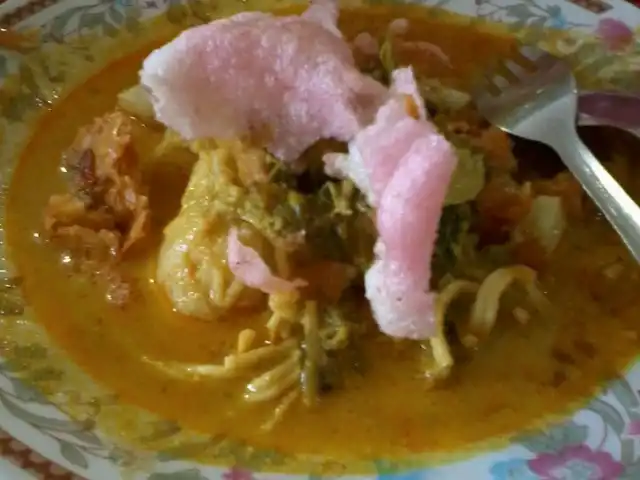 Gambar Makanan Kedai ketupat gulai paku Onen 12