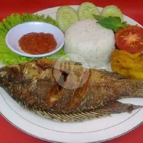 Gambar Makanan MAHARANI SEAFOOD, JL Sunandar Priyo Sudarmo No 21 Kel Purwantoro Kec Blimbing Ko 7