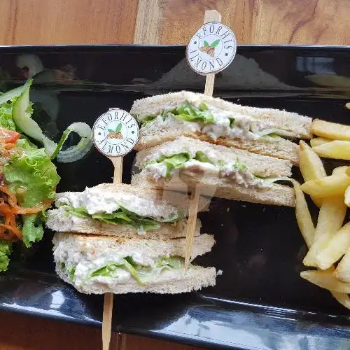 Gambar Makanan Eforhis Almond Cafe, Kuta 15