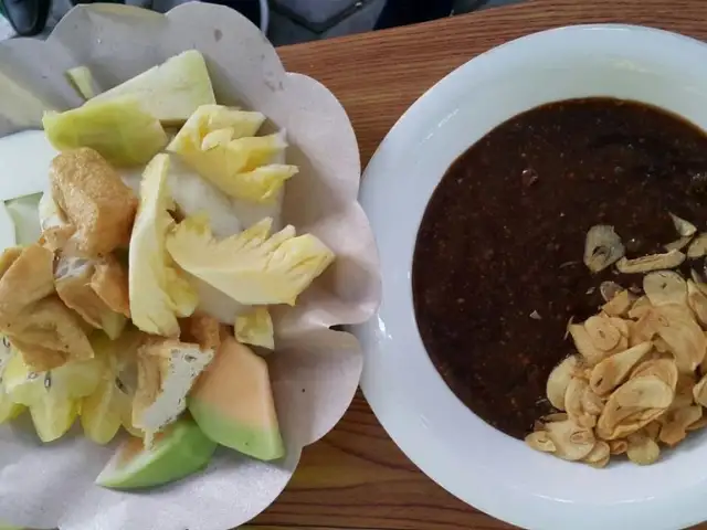 Gambar Makanan Rujak Manis Ananas Pak Bejo 11