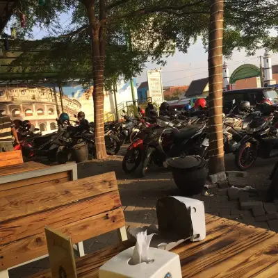 Djombang Cafe