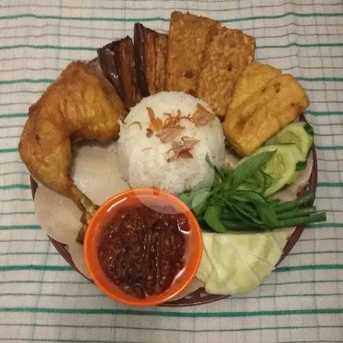 Gambar Makanan lalapan geprek nasi tempong 1