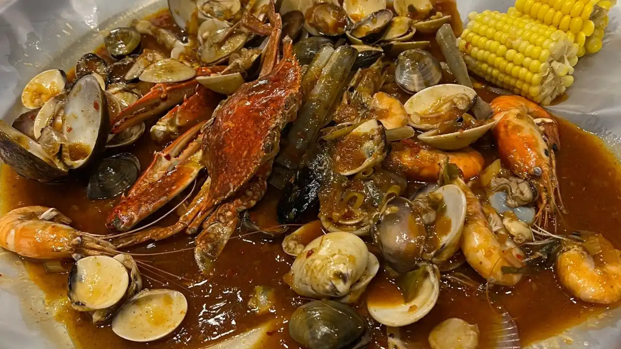 Megi Ketam Bistro