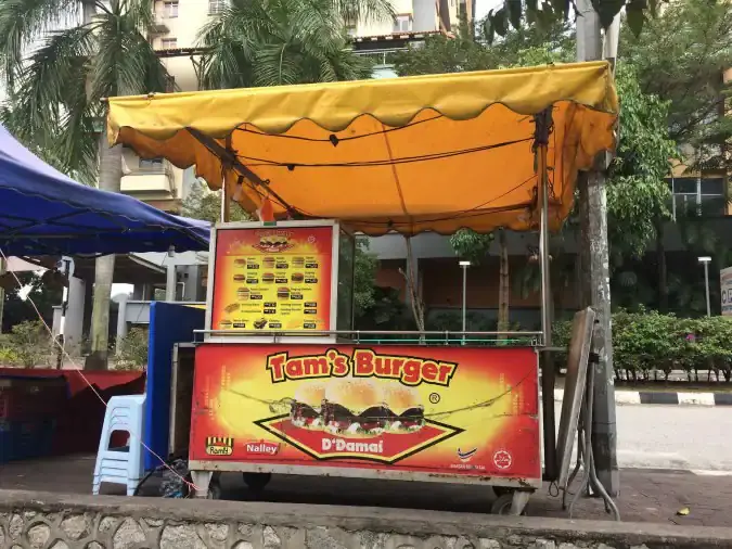 Tam's Burger