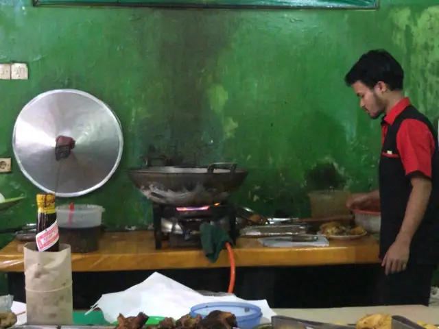 Gambar Makanan Ayam Goreng & Ayam Bakar Sie Jeletot 3