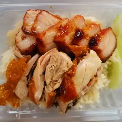 Paramount Kopitiam Chicken Rice