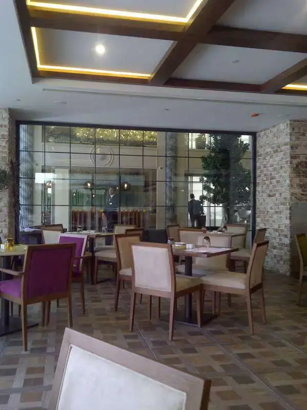 Zeytinyalı Restaurant - Double Tree By Hilton İstanbul Esentepe'nin yemek ve ambiyans fotoğrafları 9