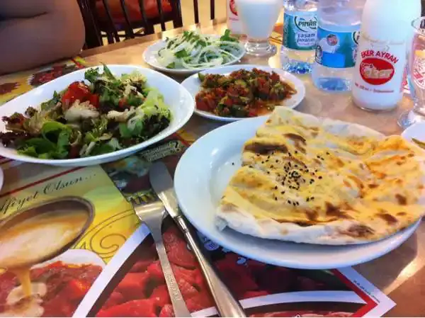 Hanedan Iskender Pide Kebab Restaurant'nin yemek ve ambiyans fotoğrafları 64
