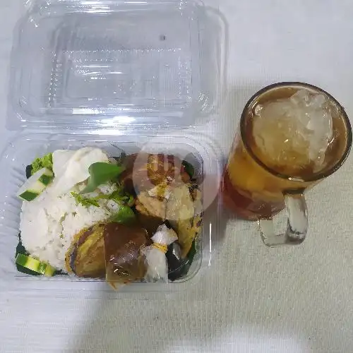 Gambar Makanan Ayam Penyet Borobudur, Medan Petisah 1