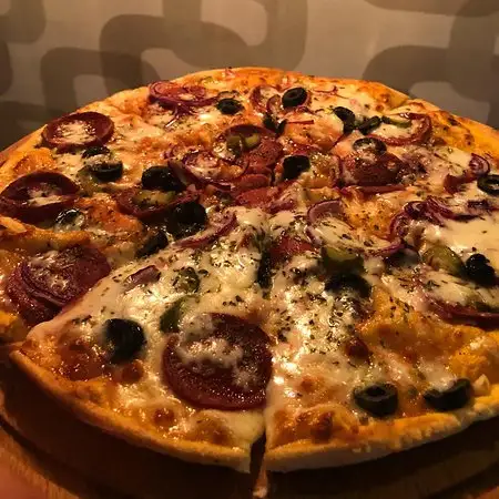 Pizza Napoli'nin yemek ve ambiyans fotoğrafları 17