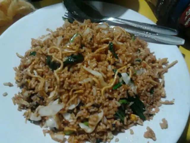 Gambar Makanan Nasi Goreng Mawut Solo 13