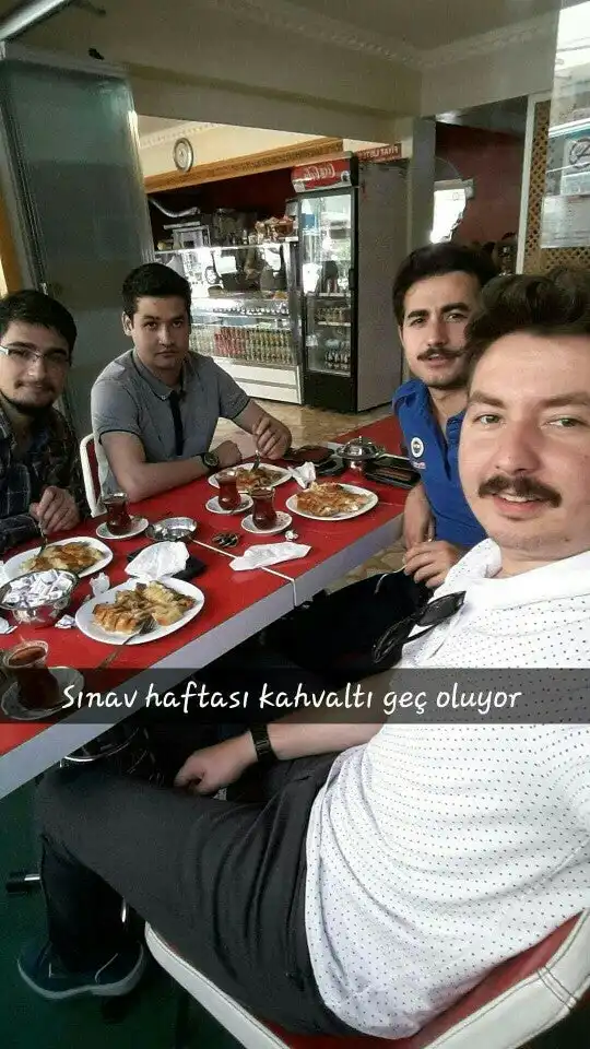 Beyoğlu Börekçisi'nin yemek ve ambiyans fotoğrafları 17