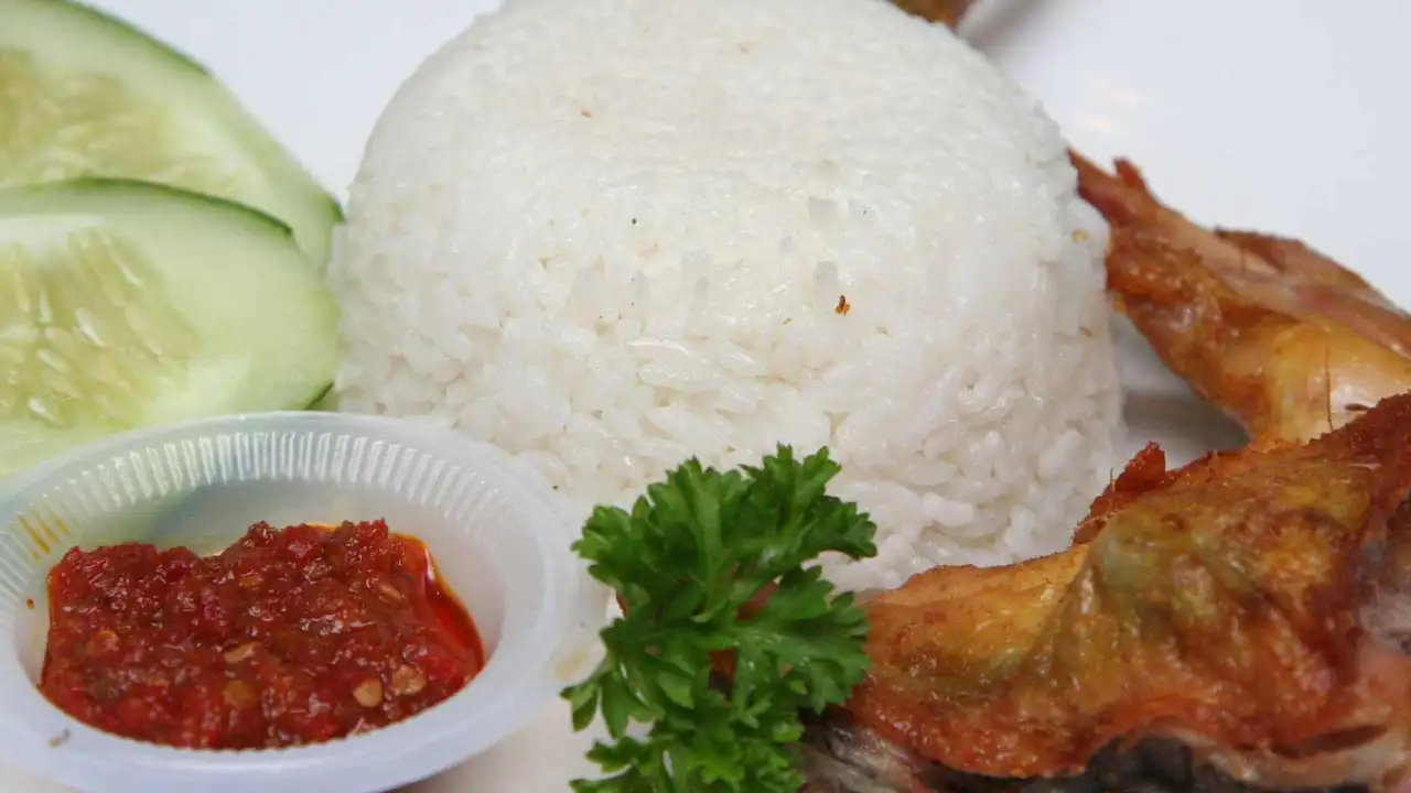 Pecel Ayam Handoyo Puro, Gandaria