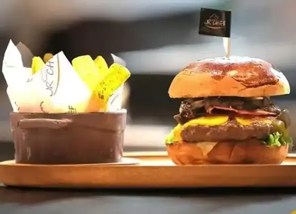 Jr. Chef Burger'nin yemek ve ambiyans fotoğrafları 2