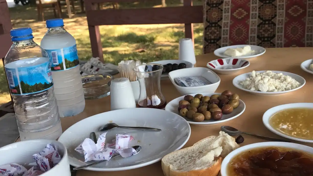 Köy Sofrası Serpme Kahvaltı