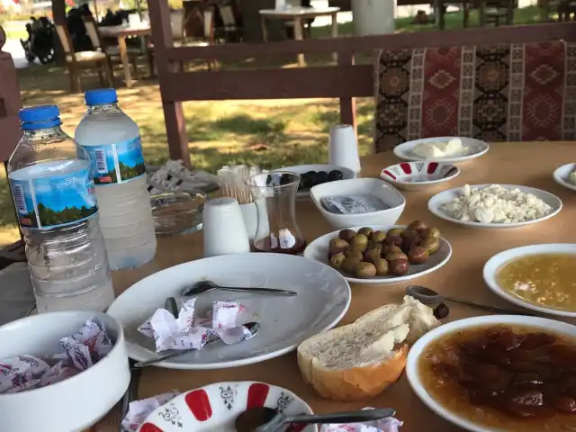 Köy Sofrası Serpme Kahvaltı'nin yemek ve ambiyans fotoğrafları 1