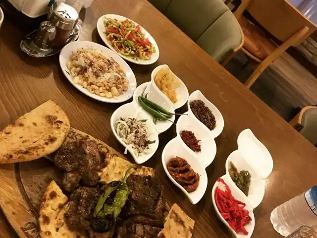 Eskiyol Köftecisi  Erhan Havzan'nin yemek ve ambiyans fotoğrafları 17