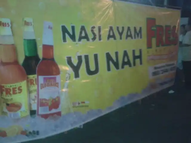 Gambar Makanan Nasi Ayam "Yu Nah" 11