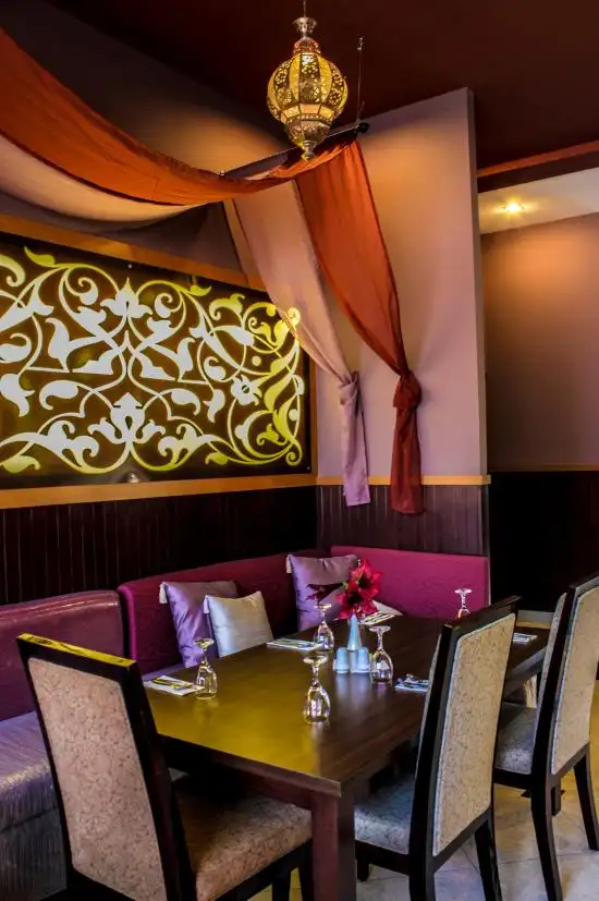Royal Al Jazeerah Restaurant and Cafe