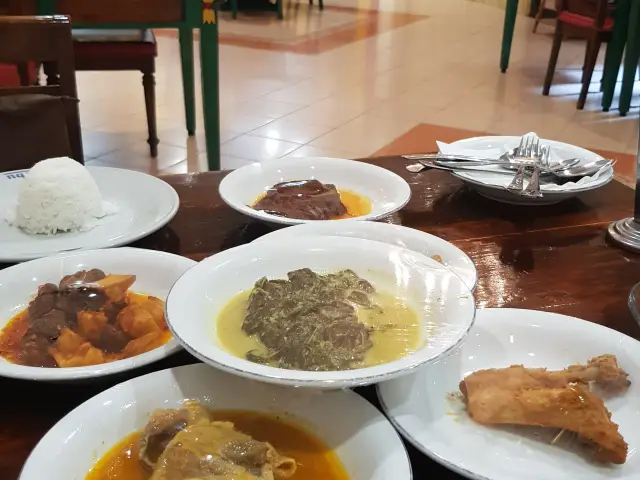 Gambar Makanan Natrabu Minang Restaurant 2