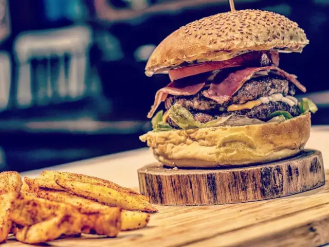 Aloha Burger & Kitchen'nin yemek ve ambiyans fotoğrafları 10