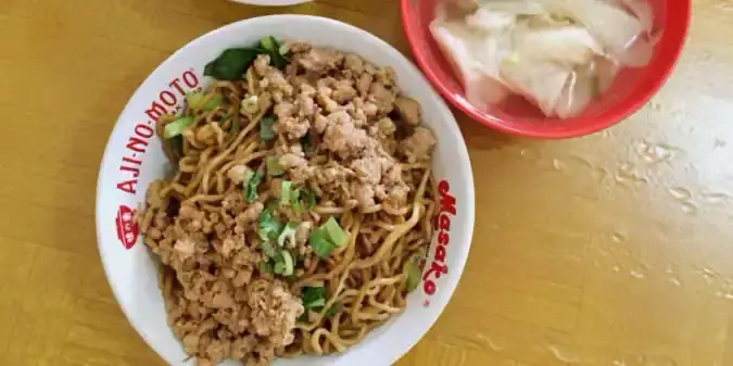 Bakmi Awat