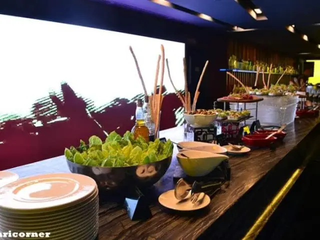 VU's Sky Bar and Lounge Food Photo 20