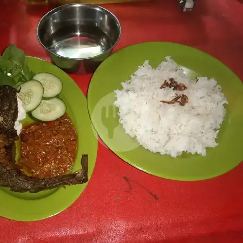 Gambar Makanan Nasi Goreng & Pecel Lele Pos Pol, Mustika Jaya 20