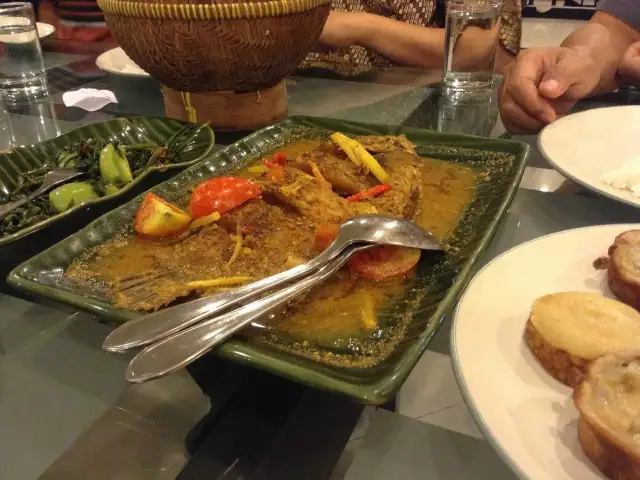 Gambar Makanan Ikan Goreng Cianjur 4